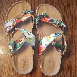 MOSSIMO sandals